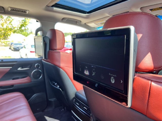 Used 2017 Lexus LX 570 4WD image 28