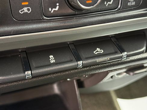 Used 2017 Chevrolet Silverado 1500 LT w/ All Star Edition AWD/4WD image 24
