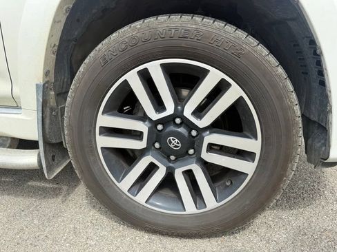 Used 2022 Toyota 4Runner Limited AWD/4WD image 15