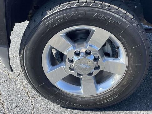 Used 2019 Chevrolet Silverado 2500 High Country w/ Duramax Plus Package AWD/4WD image 8
