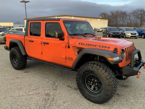 Used 2020 Jeep Gladiator Rubicon image 2