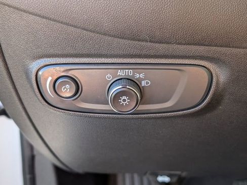 Used 2024 Chevrolet Equinox LS w/ LS Convenience Package image 34