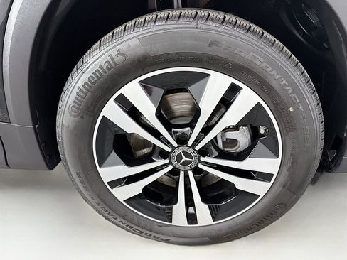 Certified 2025 Mercedes-Benz GLB 250 image 30