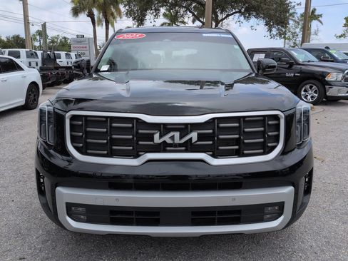 Used 2025 Kia Telluride SX FWD image 3