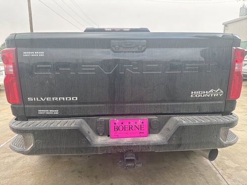 Used 2025 Chevrolet Silverado 3500 High Country w/ High Country Premium Package image 11