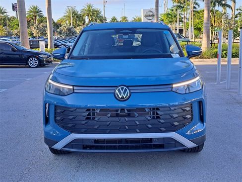 New 2026 Volkswagen Tiguan SE image 2