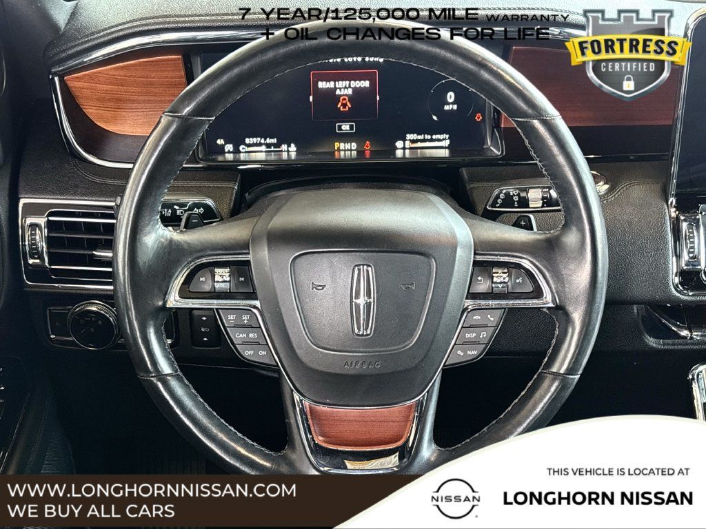 Used 2020 Lincoln Navigator 4WD image 12