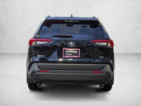 Used 2025 Toyota RAV4 XLE w/ Convenience Package FWD image 8