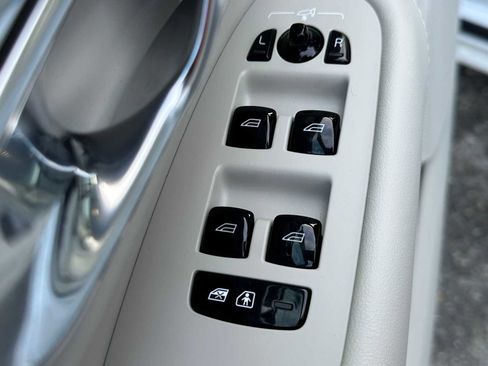 Used 2025 Volvo XC90 T8 Plus w/ Protection Package Premier image 22