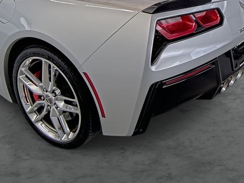 Used 2015 Chevrolet Corvette Stingray Convertible w/ 3LT Preferred Equipment Group RWD image 9