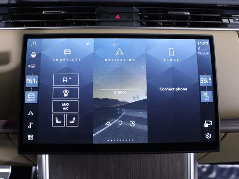 Used 2025 Land Rover Range Rover Long Wheelbase SE image 27