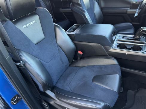 Used 2019 Ford F150 Raptor w/ Equipment Group 802A Luxury image 22