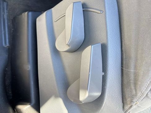 Used 2015 Chevrolet Silverado 1500 W/T image 16