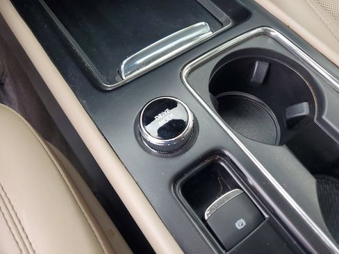 Used 2024 Lincoln Corsair Reserve FWD image 25