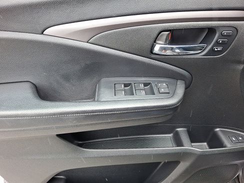 Used 2020 Honda Passport EX-L image 12