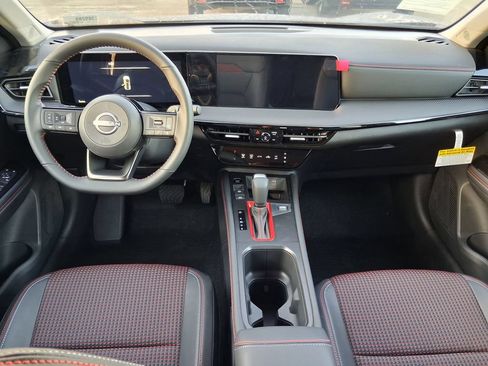 New 2026 Nissan Kicks SR FWD image 6
