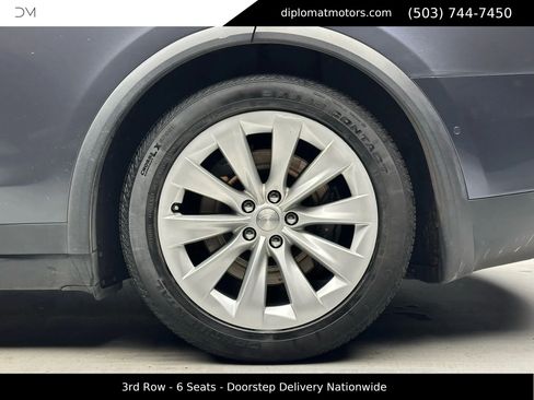 Used 2017 Tesla Model X 90D image 43