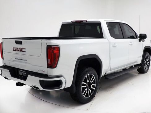 Used 2023 GMC Sierra 1500 AT4 w/ Technology Package image 10