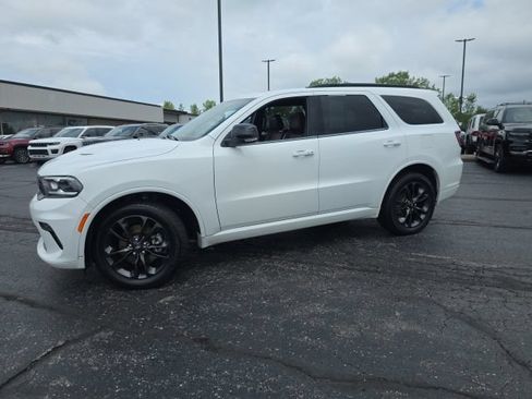 Used 2023 Dodge Durango GT AWD/4WD image 3