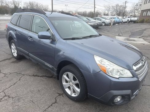 Used 2014 Subaru Outback 2.5i Premium image 2