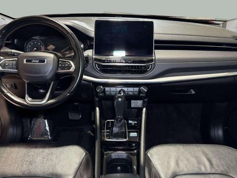 Used 2022 Jeep Compass Limited image 19