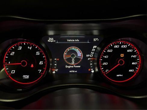 Used 2017 Dodge Charger R/T RWD image 17