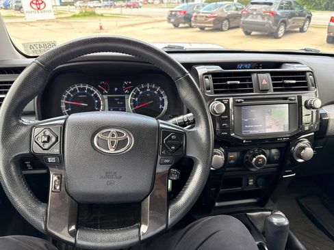Used 2016 Toyota 4Runner Trail Premium AWD/4WD image 18