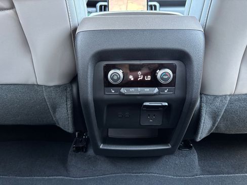 New 2026 GMC Acadia Elevation w/ Elevation Premium Package image 22