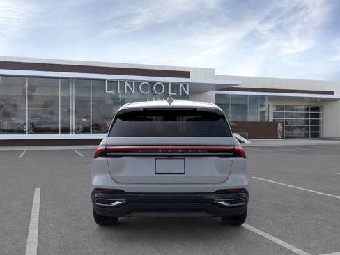 New 2026 Lincoln Nautilus Premier w/ Equipment Group 102A image 5