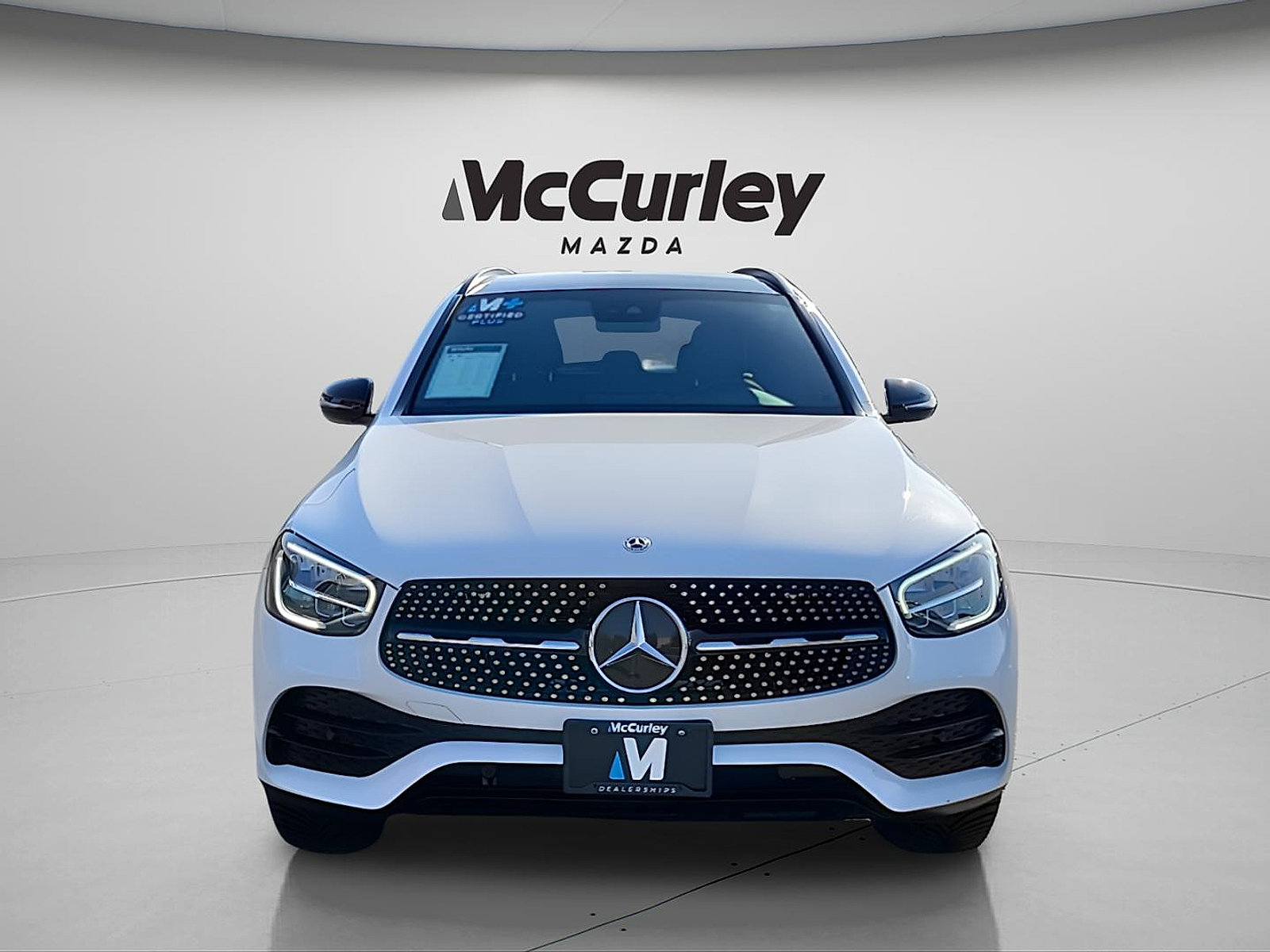 Used 2022 Mercedes-Benz GLC 300 4MATIC image 2