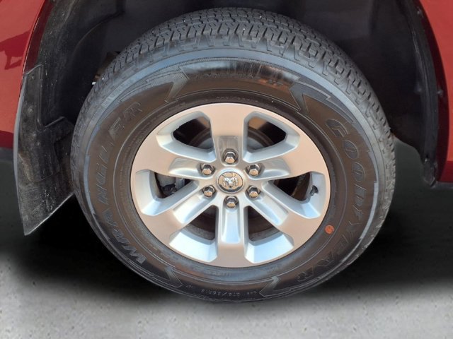 Used 2021 RAM 1500 Laramie AWD/4WD image 9