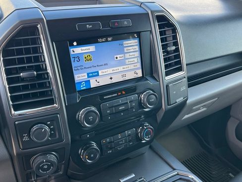 Used 2017 Ford F150 XLT w/ Equipment Group 302A Luxury AWD/4WD image 16