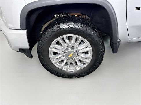 Used 2021 Chevrolet Silverado 3500 High Country w/ Safety Package II image 26