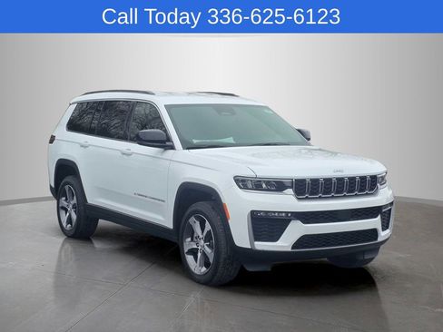 New 2026 Jeep Grand Cherokee L Limited AWD/4WD image 5