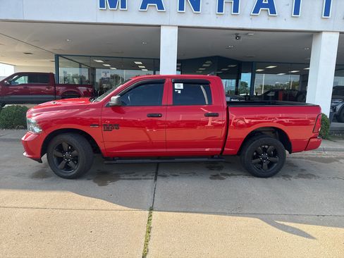 Used 2019 RAM 1500 Express w/ Wheel & Sound Group AWD/4WD image 9
