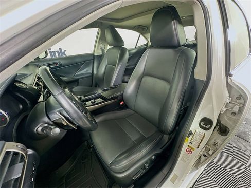 Used 2014 Lexus IS 250 image 23