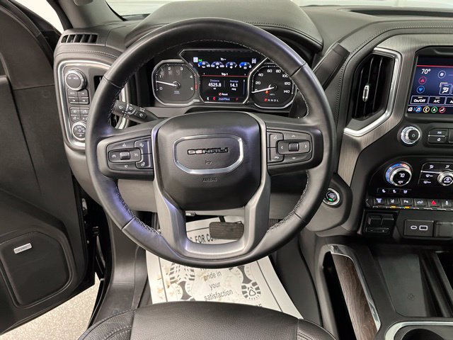 Used 2023 GMC Sierra 3500 Denali w/ Denali Black Diamond Edition AWD/4WD image 28