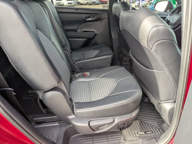 Used 2021 Toyota Highlander XSE AWD/4WD image 24