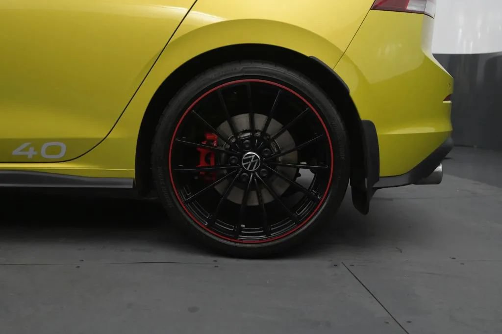 Used 2023 Volkswagen GTI 40th Anniversary Edition FWD image 15