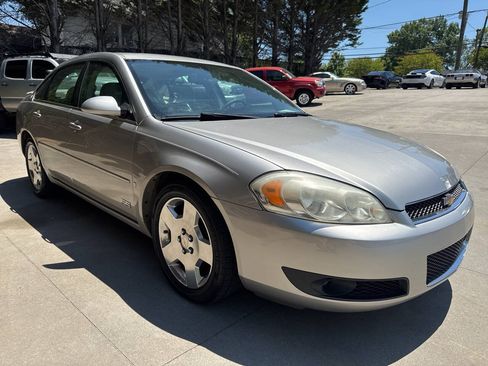 Used 2006 Chevrolet Impala SS FWD image 7