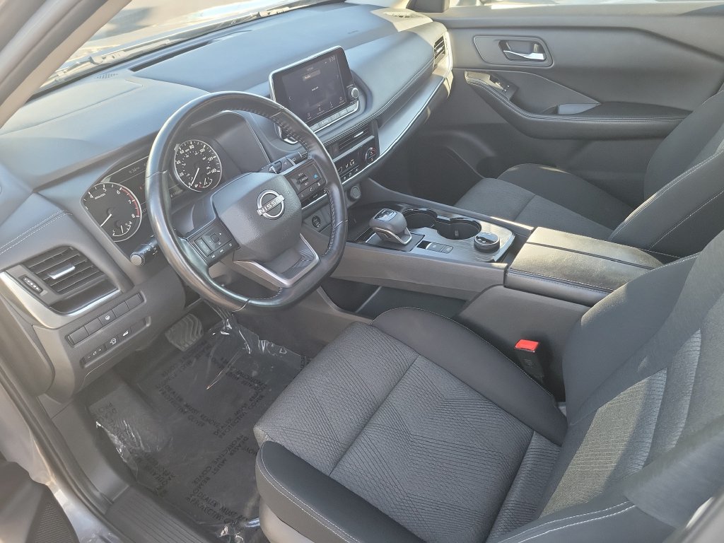 Used 2025 Nissan Rogue SV AWD/4WD image 14