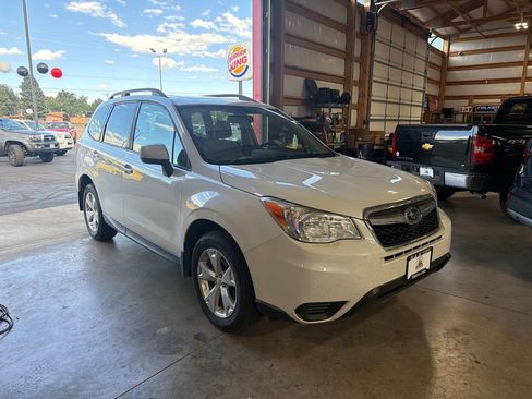 Used 2016 Subaru Forester 2.5i Premium AWD/4WD image 6