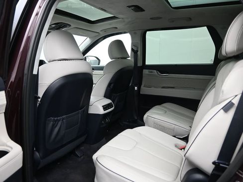 Used 2024 Hyundai Palisade Calligraphy image 28