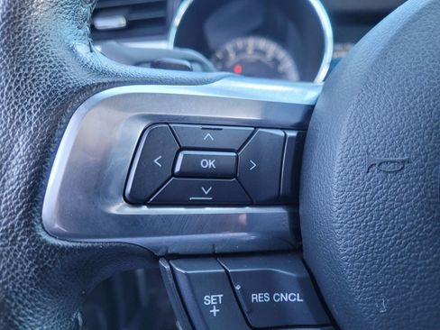 Used 2015 Ford Mustang Premium RWD image 20