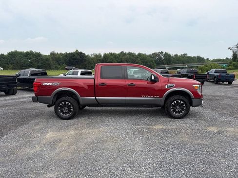 Used 2016 Nissan Titan PRO-4X AWD/4WD image 14