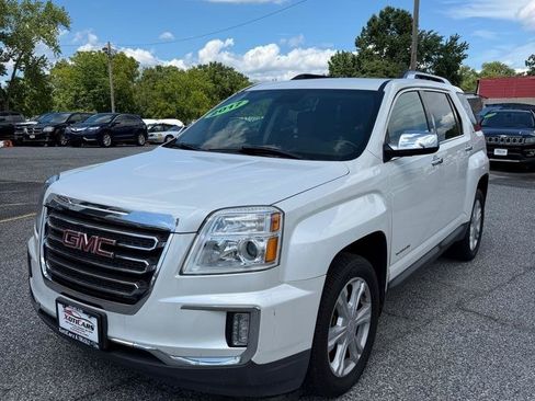 Used 2017 GMC Terrain SLT FWD image 2