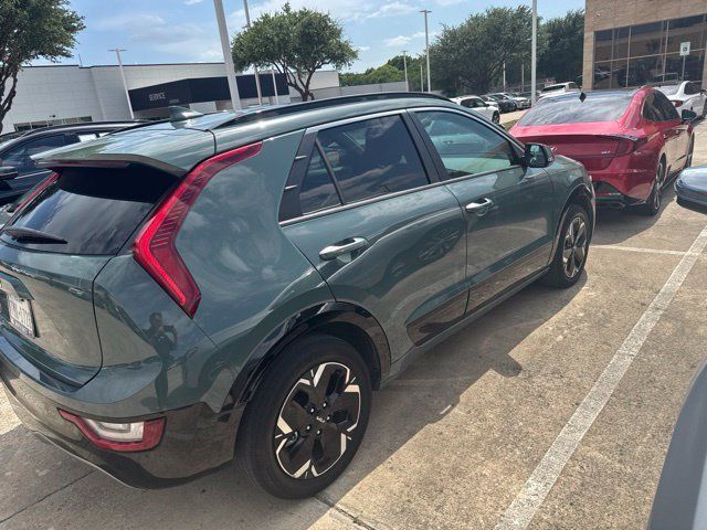 Certified 2023 Kia Niro Wave FWD image 10