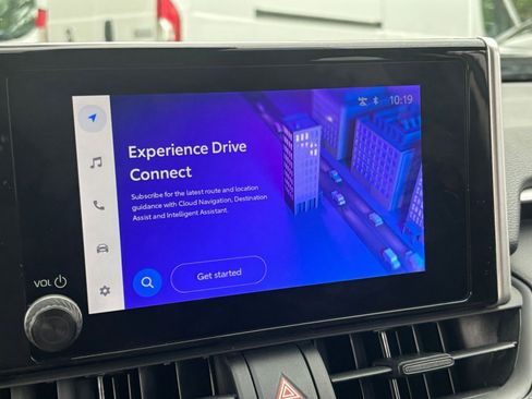 Used 2025 Toyota RAV4 XLE image 21