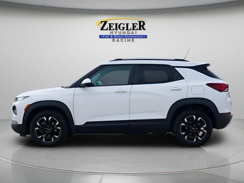 Used 2023 Chevrolet TrailBlazer LT FWD image 4