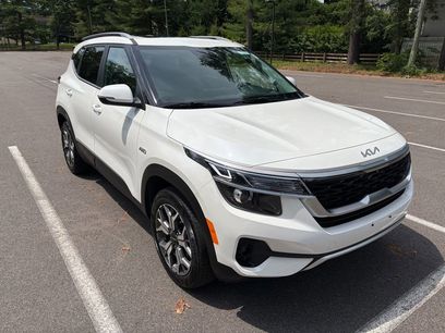 Used 2023 Kia Seltos EX